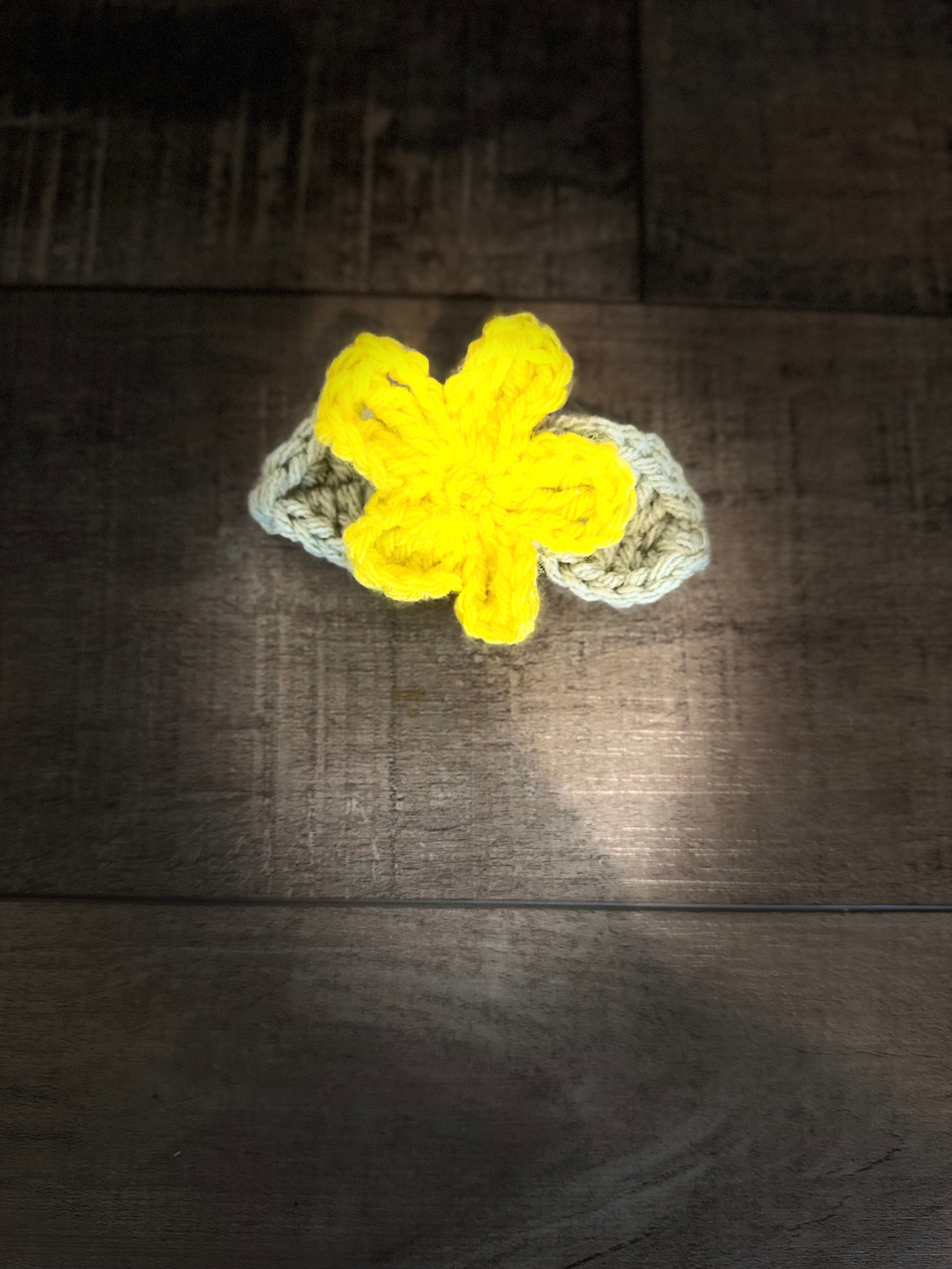 Flower hair clip (with Leaf)